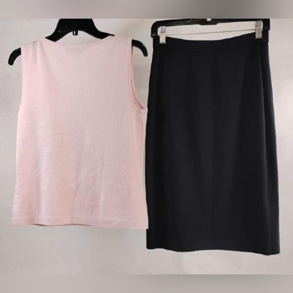 St. John, Set - Light Pink Knit Top (Small) and Black Knit Skirt (size 2) 💎 EUC - Picture 2 of 6